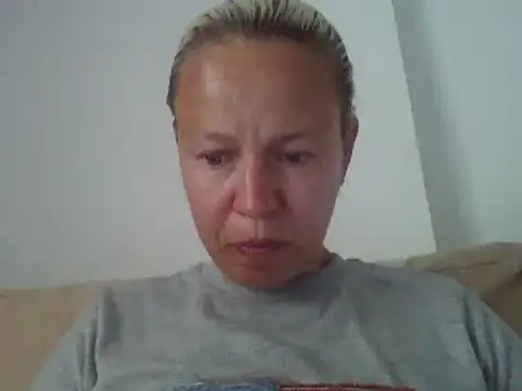 Snapshot of jennyblondeuk chatting on 1, 6, 2026 jennyblondeuk online show from 1, 6, 2026