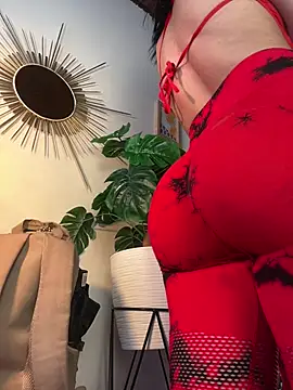 Snapshot of _zoe_bakerr chatting on 8, 7, 2026 zoe bakerr online show from 8, 7, 2026