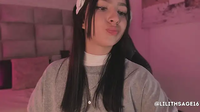 Lilith Sage  online show from 18, 3, 2026