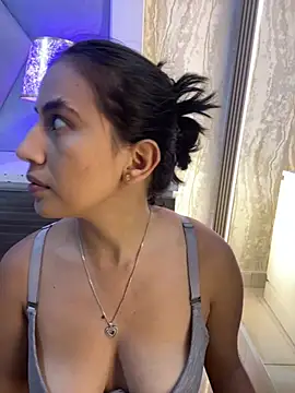 Laylaa- online show from 11, 1, 2026