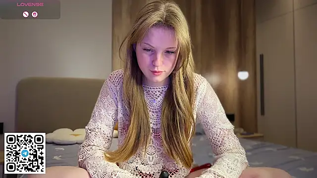 Snapshot of steffi_meoww chatting on 19, 5, 2026 steffi meoww online show from 19, 5, 2026