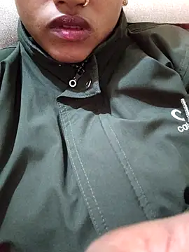 Snapshot of pujas43 chatting on 21, 12, 2025 pujas43 online show from 21, 12, 2025