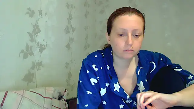 CrystallAngel online show from 1, 4, 2026