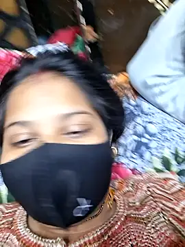 Radhacpl9528 online show from 16, 1, 2026