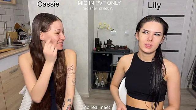 Snapshot of girls_secrets chatting on 2, 2, 2026 girls secrets online show from 2, 2, 2026