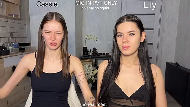 Snapshot of girls_secrets chatting on 3, 3, 2026 girls secrets online show from 3, 3, 2026