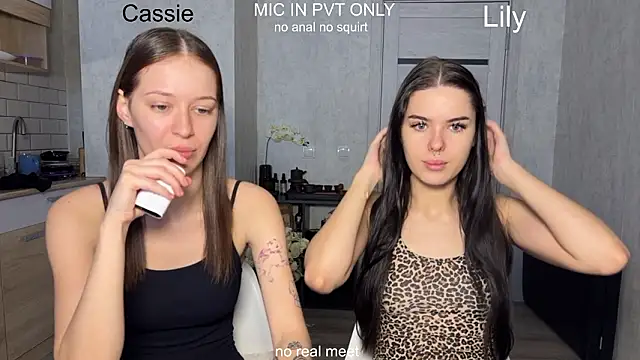 Snapshot of girls_secrets chatting on 4, 3, 2026 girls secrets online show from 4, 3, 2026