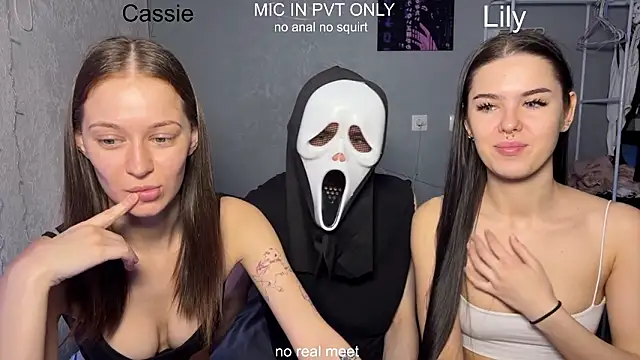 Snapshot of girls_secrets chatting on 26, 3, 2026 girls secrets online show from 26, 3, 2026