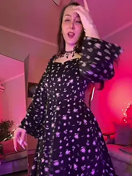 LuxBrunette  online show from 17, 4, 2026