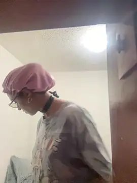 Snapshot of ValentinaEvanz chatting on 5, 1, 2026 ValentinaEvanz online show from 5, 1, 2026