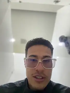Snapshot of Latin_Paisa_Boy chatting on 18, 4, 2026 Latin Paisa Boy online show from 18, 4, 2026