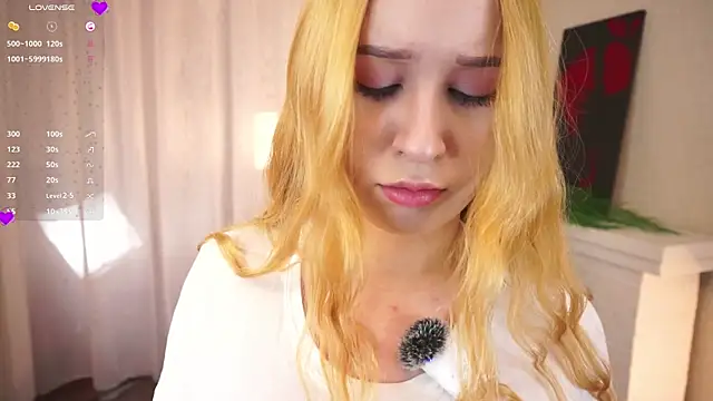 NeliaStarnaud online show from 11, 1, 2026