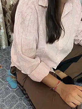 Snapshot of geetanjali_singh chatting on 2, 5, 2026 geetanjali singh online show from 2, 5, 2026