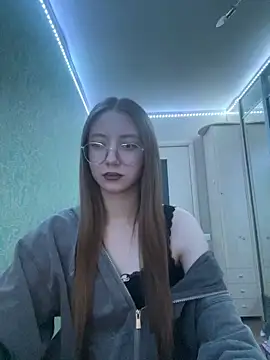 Snapshot of Eseniya_ chatting on 18, 2, 2026 Eseniya online show from 18, 2, 2026