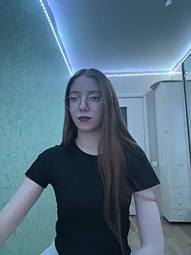 Snapshot of Eseniya_ chatting on 3, 3, 2026 Eseniya online show from 3, 3, 2026