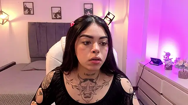 Emii Evanns online show from 6, 1, 2026