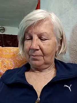 KlaudiaDarling online show from 2, 4, 2026