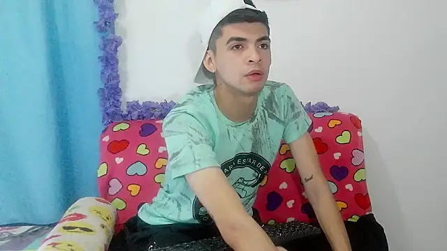 Snapshot of nico22love chatting on 13, 2, 2026 nico22love online show from 13, 2, 2026