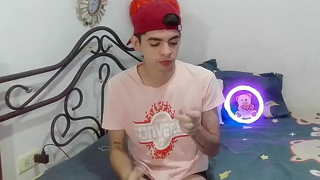 Snapshot of nico22love chatting on 26, 2, 2026 nico22love online show from 26, 2, 2026