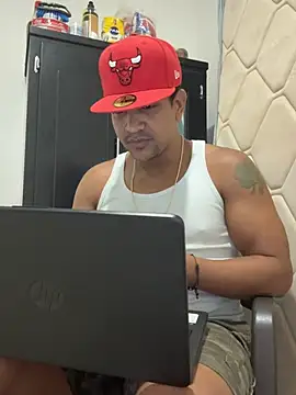Snapshot of bigdick211292 chatting on 10, 7, 2026 bigdick211292 online show from 10, 7, 2026