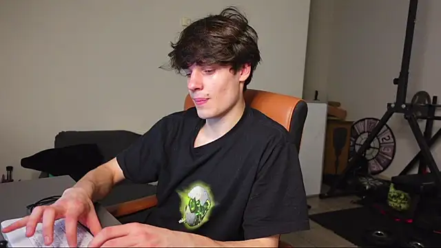 Snapshot of Daniel_Shawnn chatting on 12, 1, 2026 Daniel Shawnn online show from 12, 1, 2026