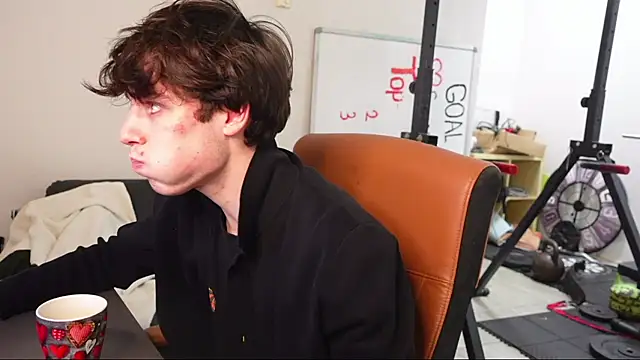 Snapshot of Daniel_Shawnn chatting on 14, 1, 2026 Daniel Shawnn online show from 14, 1, 2026