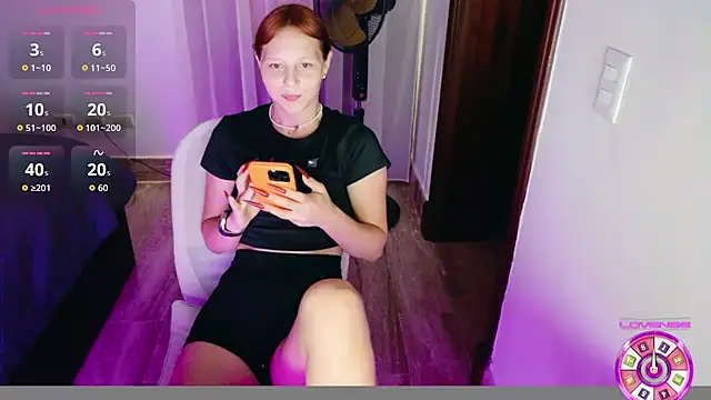 Snapshot of ViktoriaSilk chatting on 7, 6, 2026 ViktoriaSilk online show from 7, 6, 2026