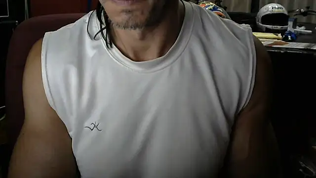 Snapshot of koolchillfun696969 chatting on 10, 7, 2026 koolchillfun696969 online show from 10, 7, 2026