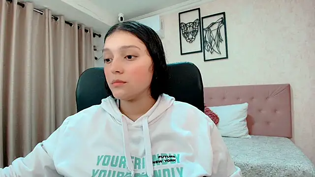 littlemolly walcott online show from 10, 3, 2026