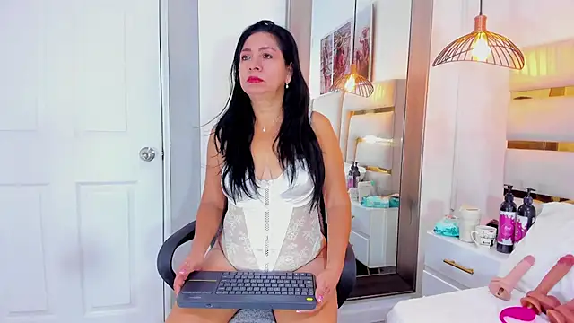 Snapshot of Noelle_Minx chatting on 20, 7, 2026 Noelle Minx online show from 20, 7, 2026