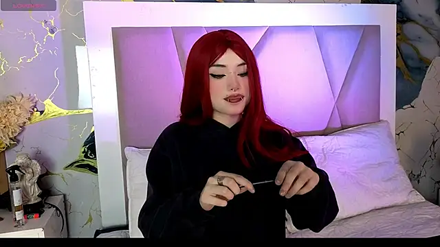 Snapshot of Sienna_Desiree chatting on 6, 4, 2026 Sienna Desiree online show from 6, 4, 2026