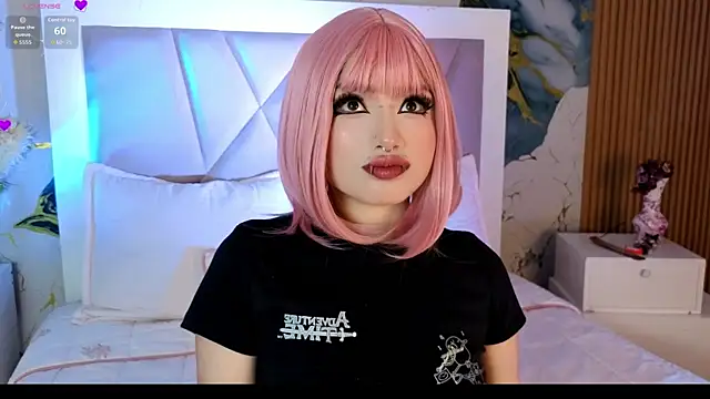 Snapshot of Sienna_Desiree chatting on 12, 4, 2026 Sienna Desiree online show from 12, 4, 2026