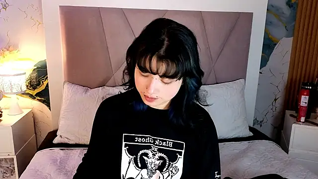 Snapshot of Sienna_Desiree chatting on 24, 6, 2026 Sienna Desiree online show from 24, 6, 2026