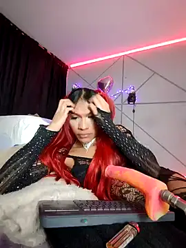 Isis Hot   online show from 19, 3, 2026