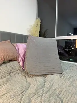 Talia Foxx online show from 8, 4, 2026