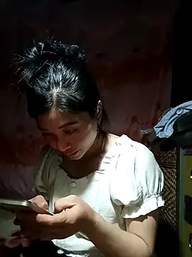 Hiniyk2 online show from 4, 4, 2026