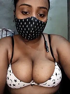 Snapshot of Hotty_Nishaa chatting on 3, 4, 2026 Hotty Nishaa online show from 3, 4, 2026