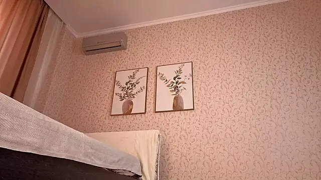 Snapshot of AveloriaLove chatting on 22, 3, 2026 AveloriaLove online show from 22, 3, 2026