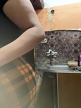 Snapshot of m235922 chatting on 8, 1, 2026 m235922 online show from 8, 1, 2026