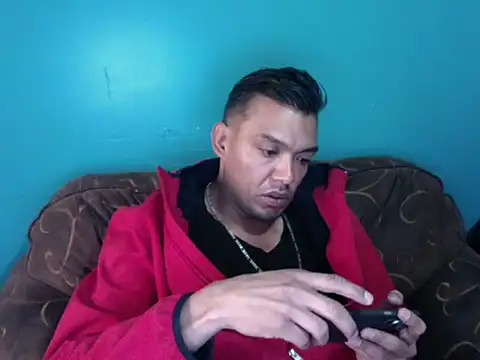 latinomoreno95 online show from 8, 1, 2026