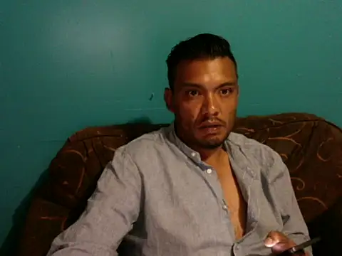 Snapshot of latinomoreno95 chatting on 5, 5, 2026 latinomoreno95 online show from 5, 5, 2026