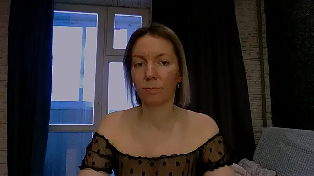 Amanda Luxe online show from 10, 2, 2026