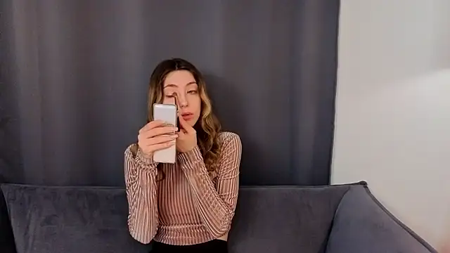 Snapshot of BrianneMallory chatting on 19, 2, 2026 BrianneMallory online show from 19, 2, 2026