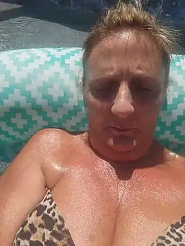 HotAzMilf online show from 7, 5, 2026