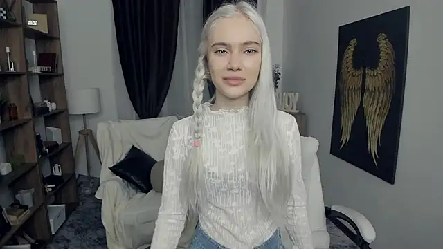 KristalCrowner online show from 12, 2, 2026