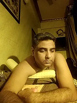 Snapshot of hardnhornybull chatting on 11, 1, 2026 hardnhornybull online show from 11, 1, 2026