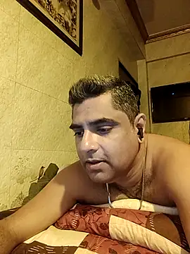 Snapshot of hardnhornybull chatting on 17, 4, 2026 hardnhornybull online show from 17, 4, 2026