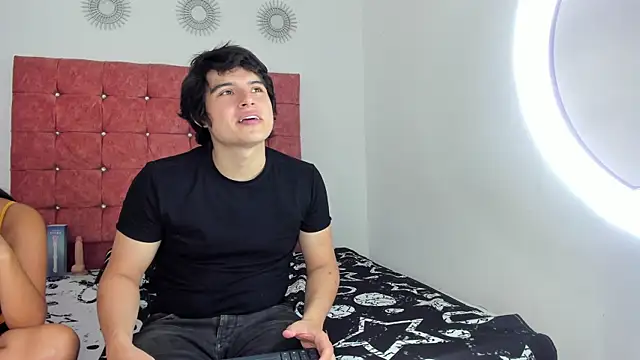 Snapshot of Mr_increible_elastigirl chatting on 8, 1, 2026 Mr increible elastigirl online show from 8, 1, 2026