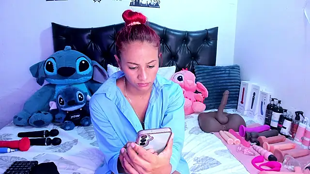 Snapshot of ValeryPettry_11 chatting on 6, 4, 2026 ValeryPettry 11 online show from 6, 4, 2026