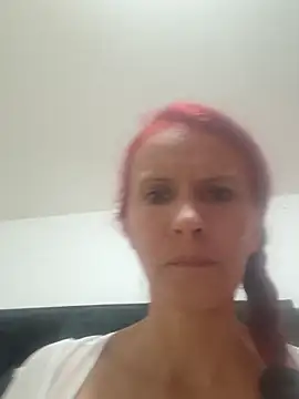 cintia love online show from 12, 4, 2026